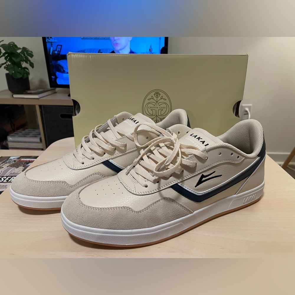 Size 12 Lakai Terrace Cream/Navy Suede